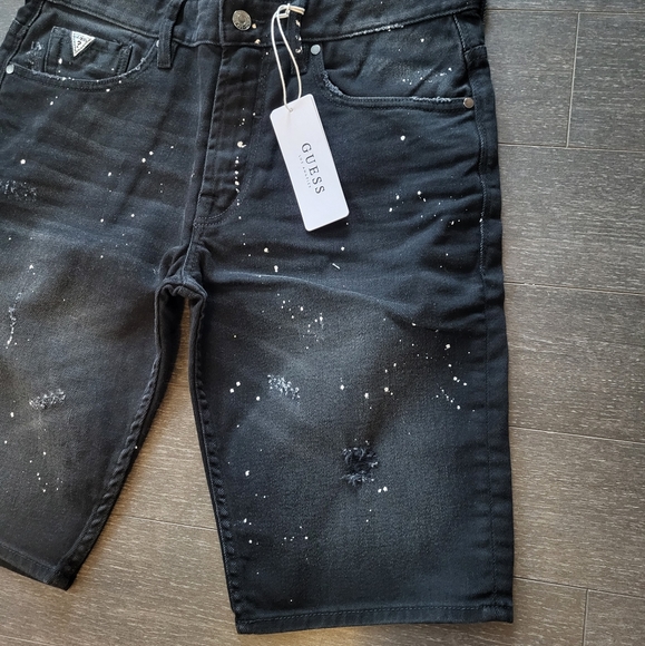 Guess Archive Black Wash W/Destroy Regular Denim Short - Picture 4 of 11